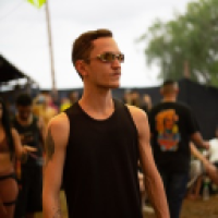 amadiol_HlKV's Avatar